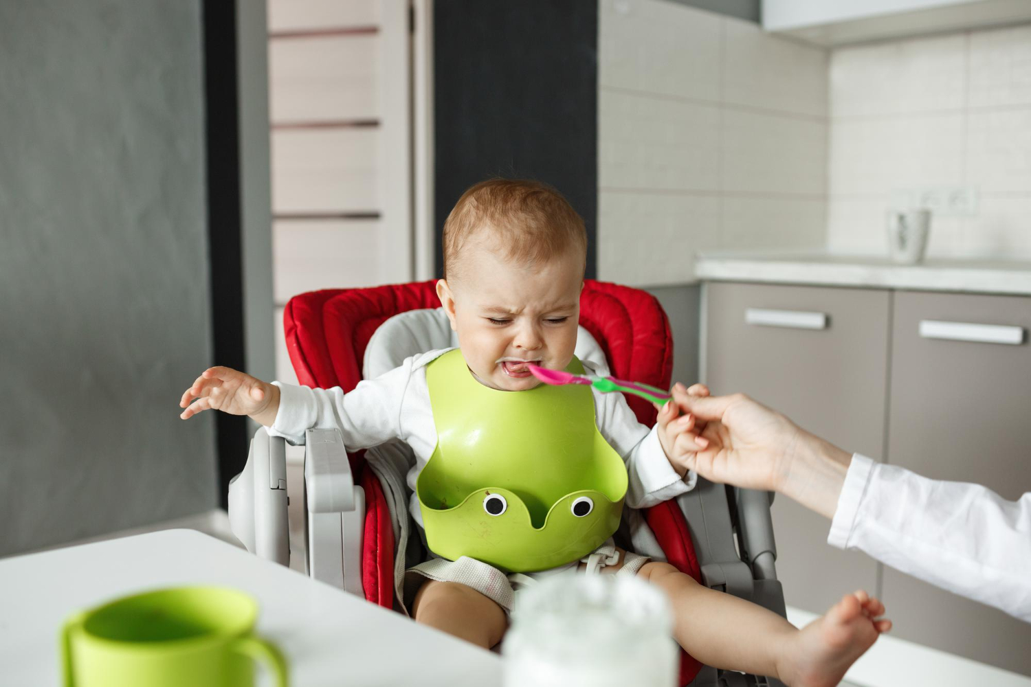 Baby Feeding: Must-Have Tips for Starting Solids Effortlessly